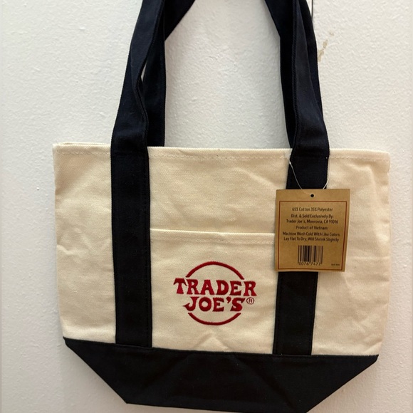 Trader Joe's Canvas Tote Bags (4 mini and 1 regular reusable tote bag) - Picture 3 of 9